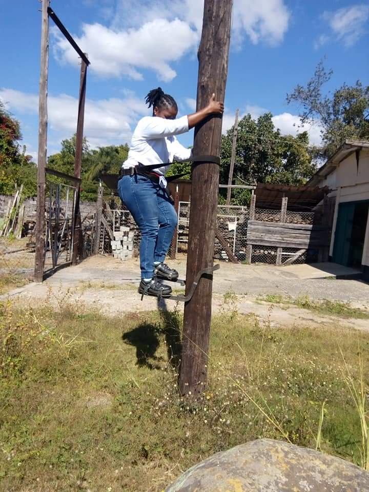 Read more about the article Meet first female cable jointer at Zesco