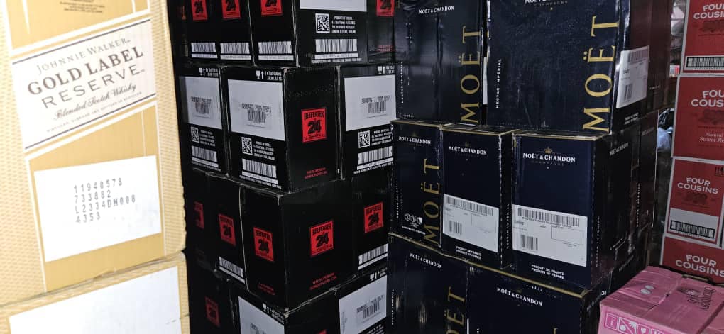 Read more about the article ZRA seizes K4m alcohol, gaga