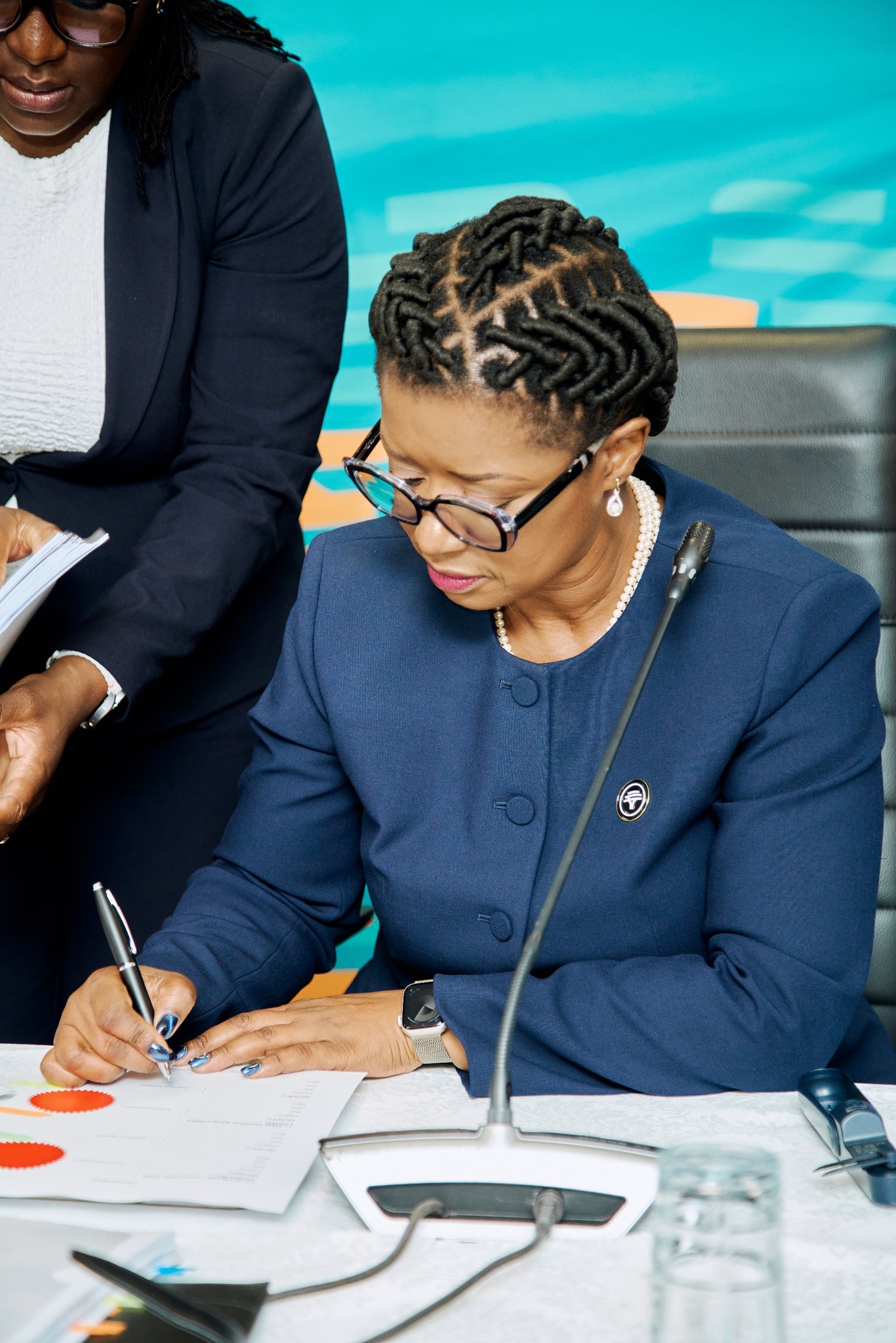 Read more about the article Africa Report recognises 3 female bank executives